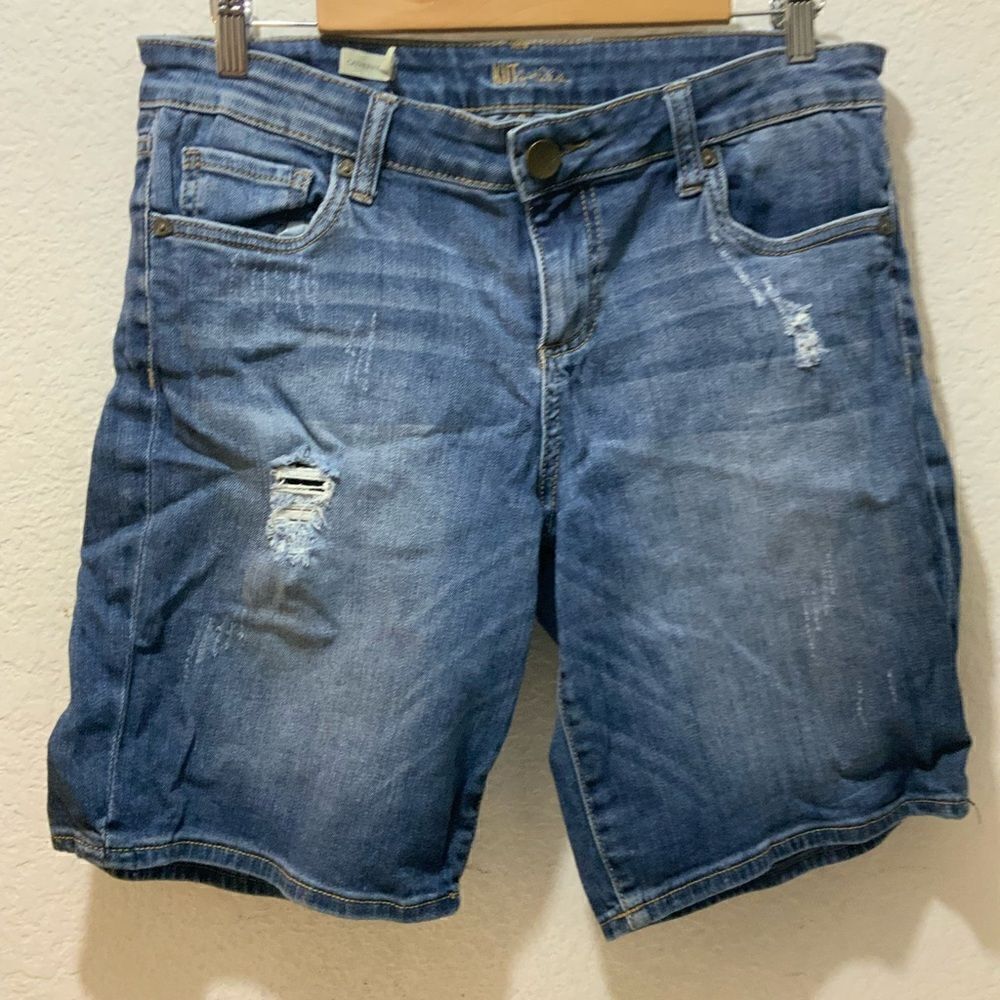 Kut from the Kloth Catherine Boyfriend Shorts Size 8